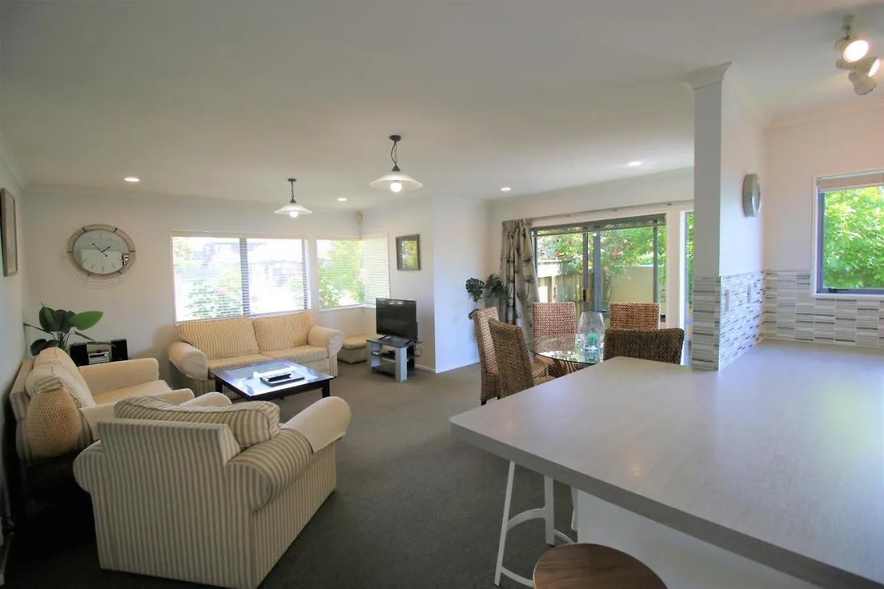 Aristaair- Central City Townhouse Rotorua 0*,  Nowa Zelandia