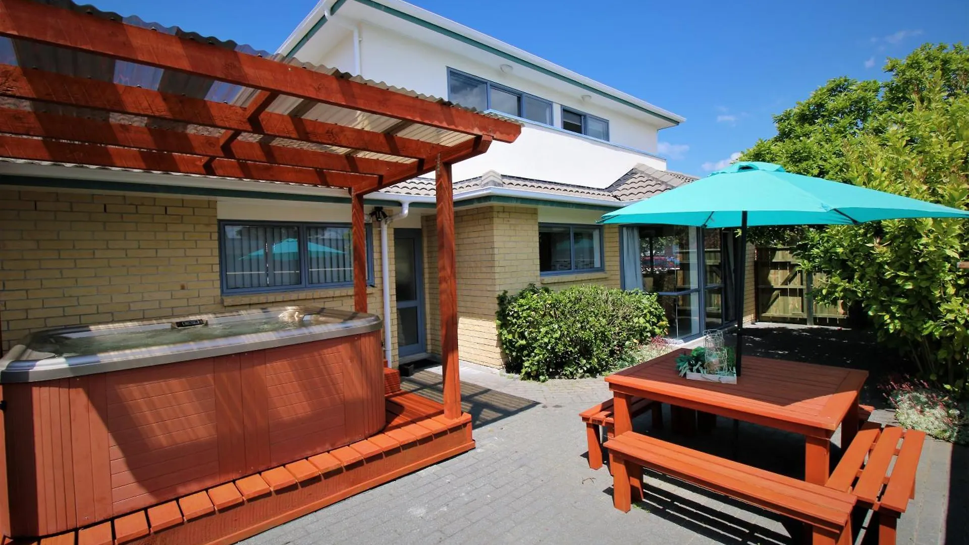 Aristaair- Central City Townhouse Rotorua